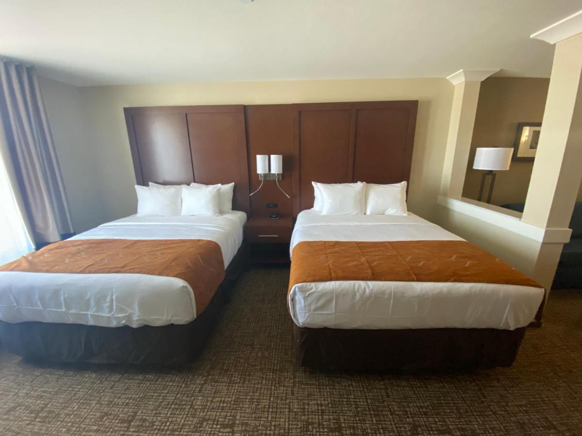 Comfort Suites Midland West Esterno foto