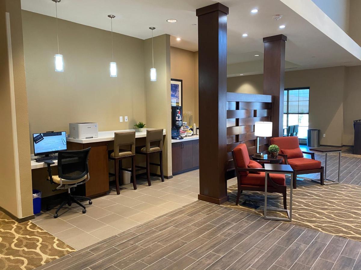 Comfort Suites Midland West Esterno foto