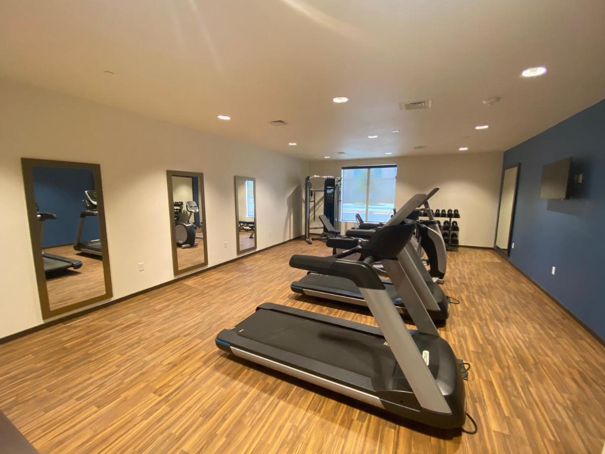 Comfort Suites Midland West Esterno foto