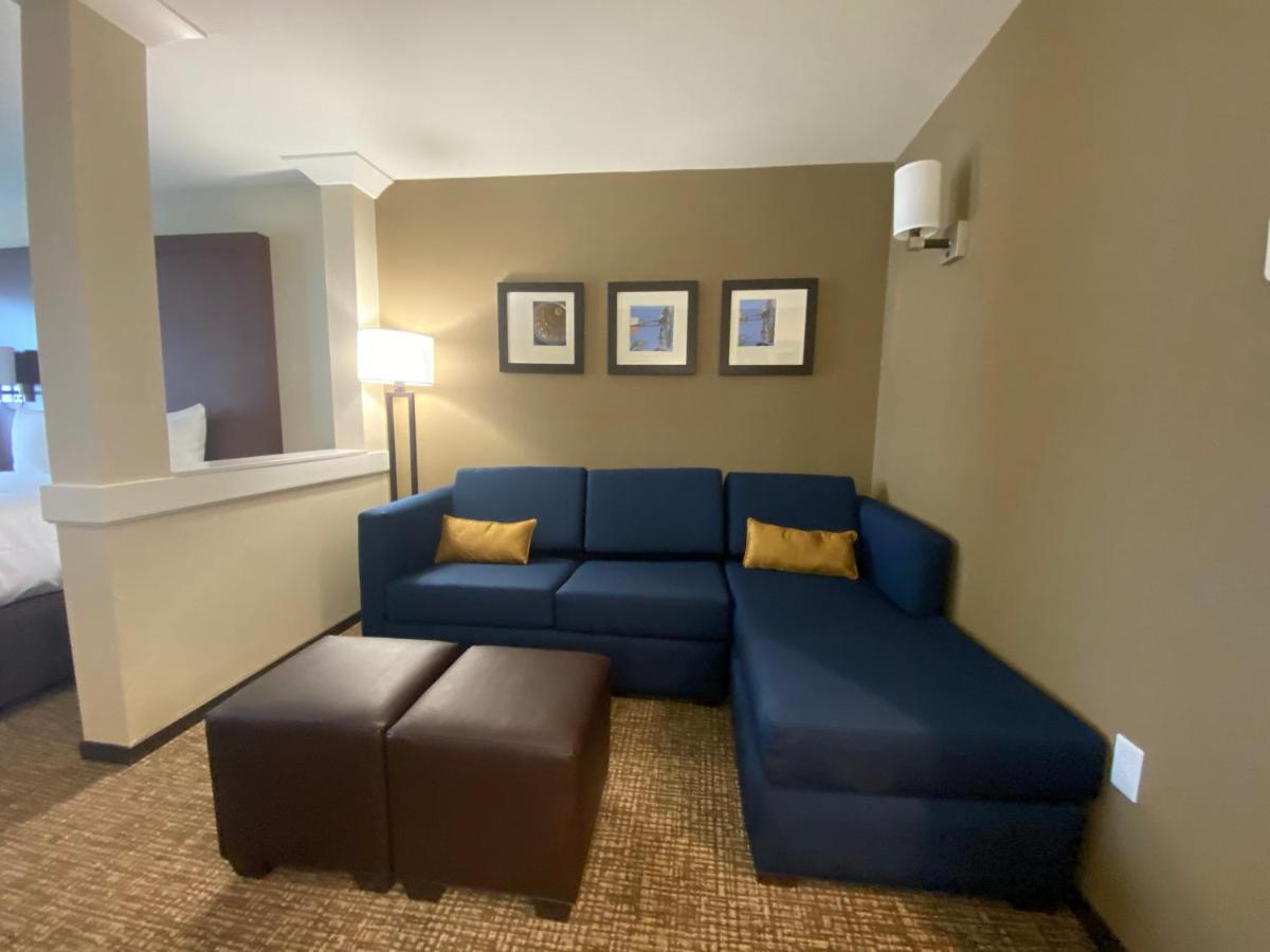 Comfort Suites Midland West Esterno foto