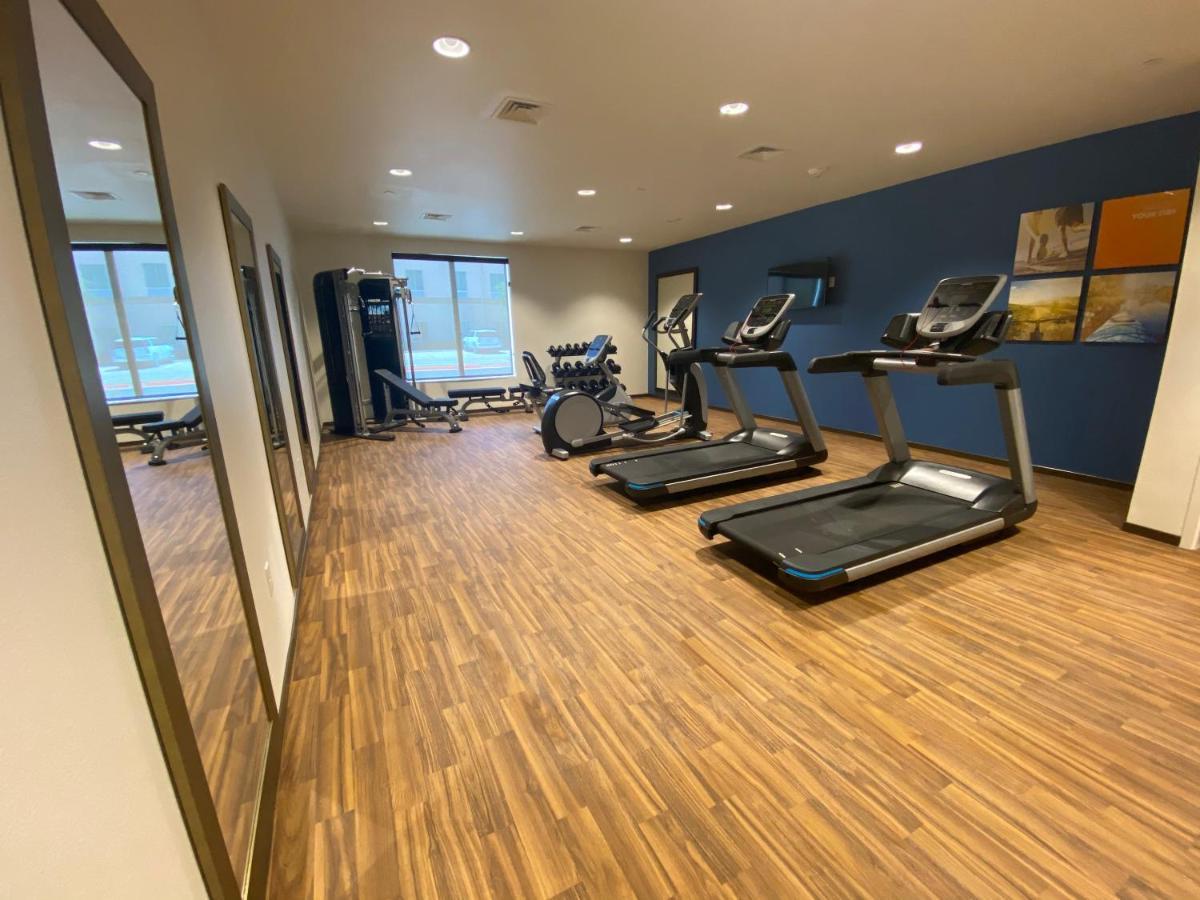 Comfort Suites Midland West Esterno foto