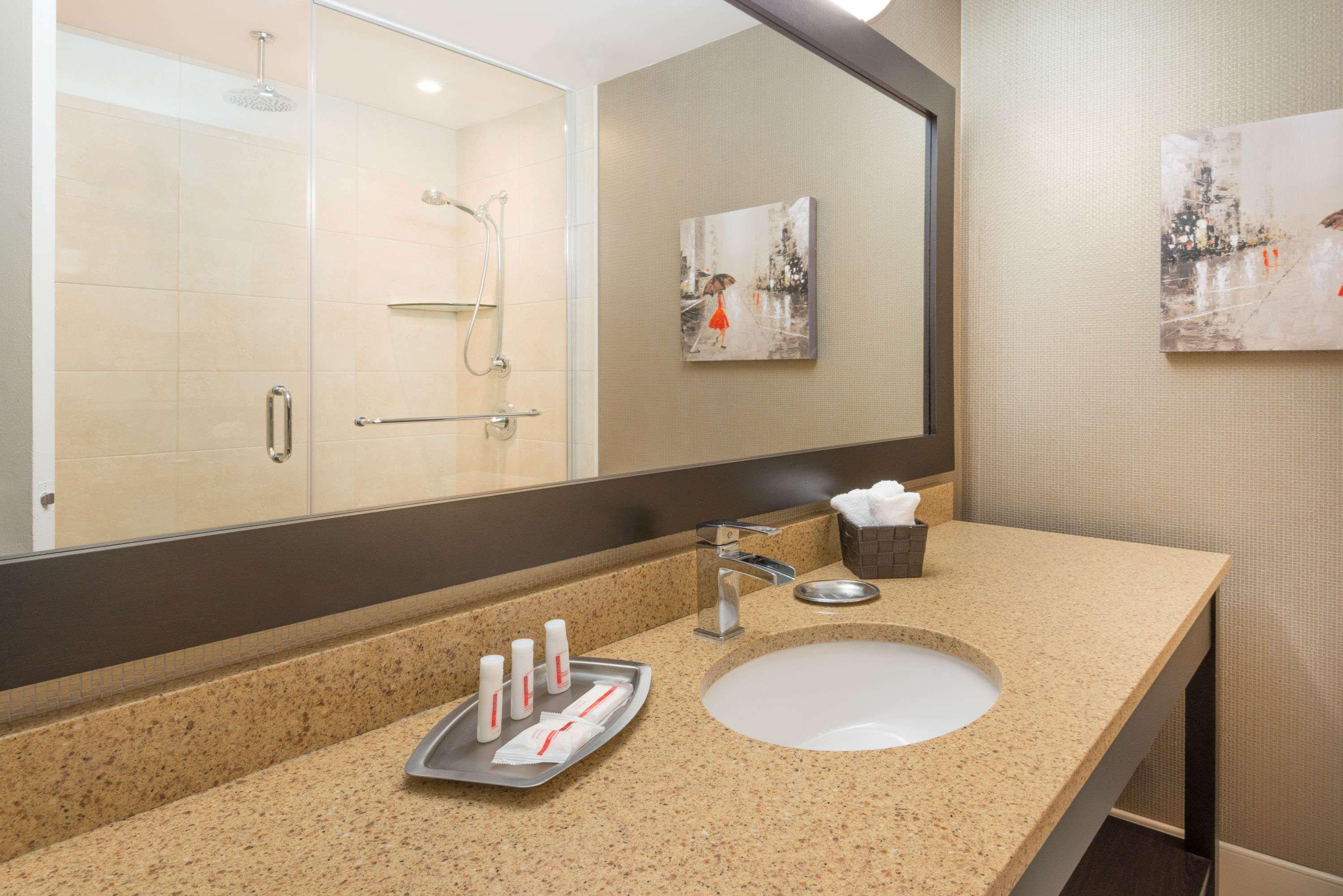 Comfort Suites Midland West Esterno foto