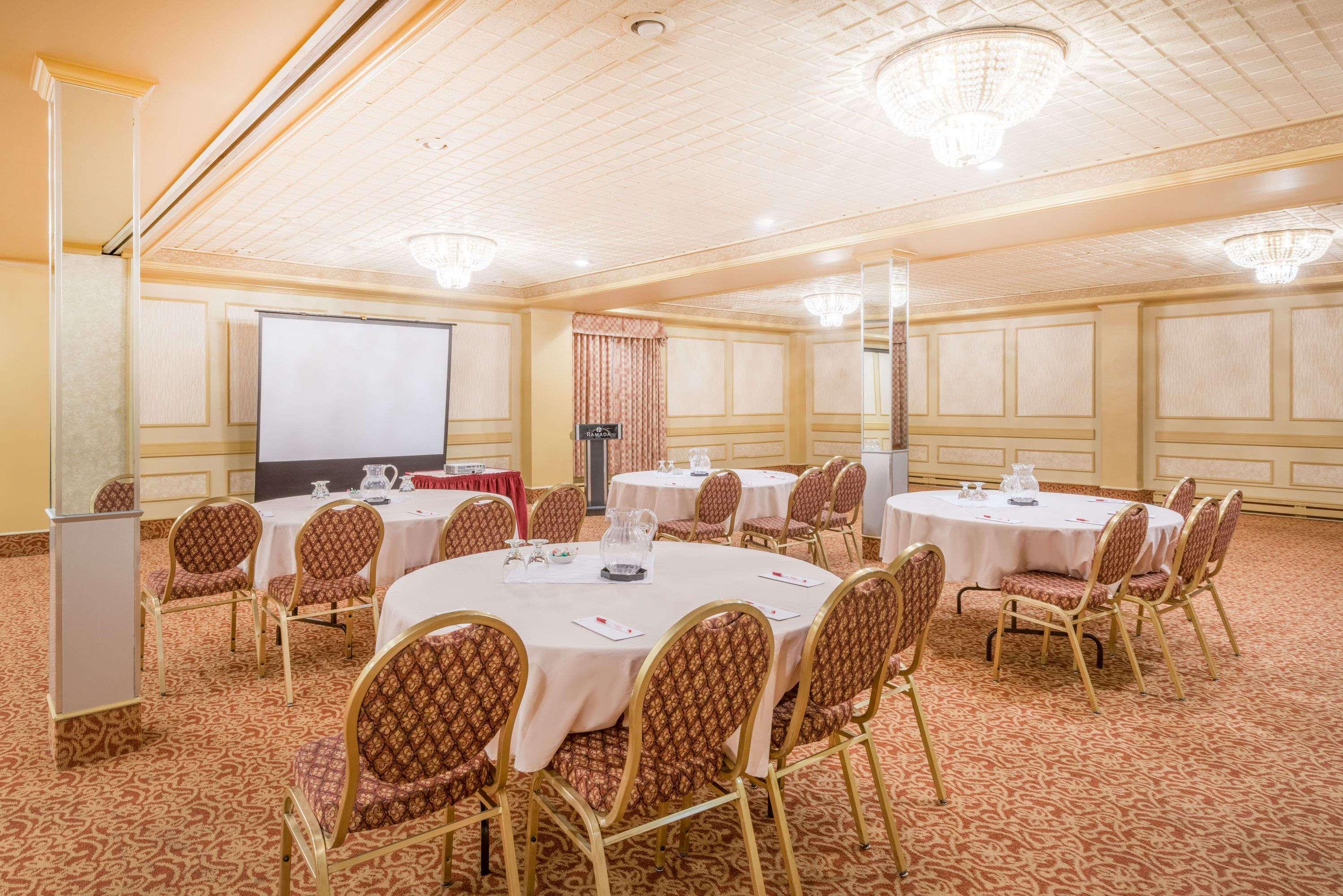 Comfort Suites Midland West Esterno foto